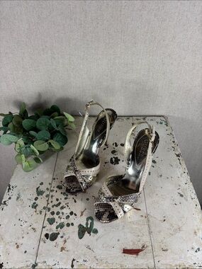 GUESS > Metallic Gold Slingback Heels with Snakeskin Accent 8